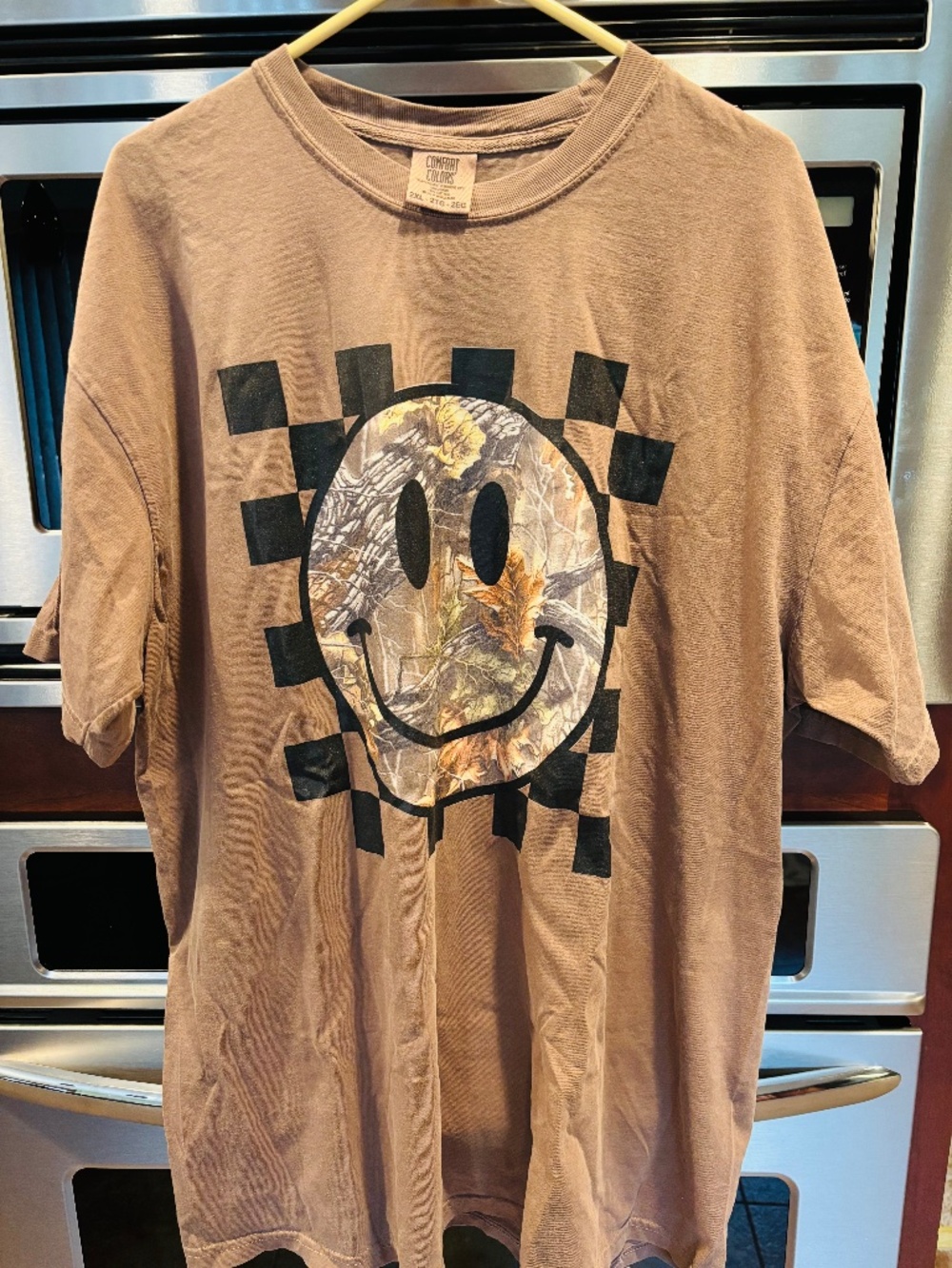 Birdie Smiley Camo Checkered Graphic T Shirt
